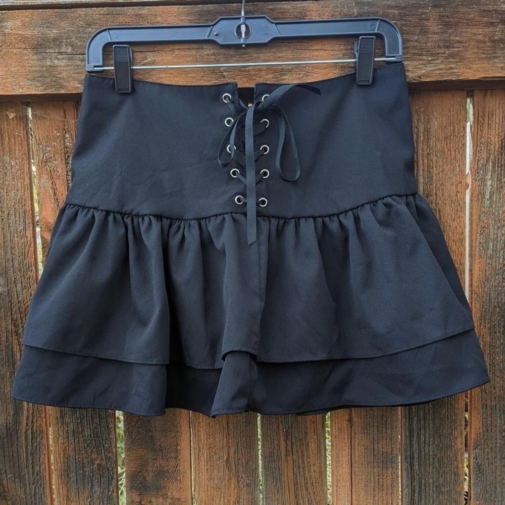 Black Gothic Ruffle Mini Skirt Medium Lace Up Alt-Goth Flounce Alternative